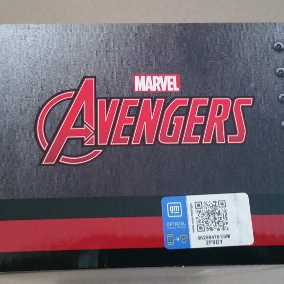 Iron Man Hollywood Rides 2016 Chevy Camaro Jada - Picture 10 of 12